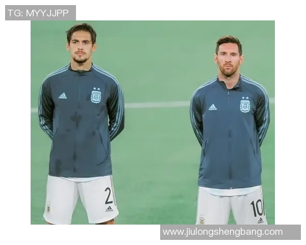 足球明星出场服视频揭秘时尚潮流与运动精神的完美结合